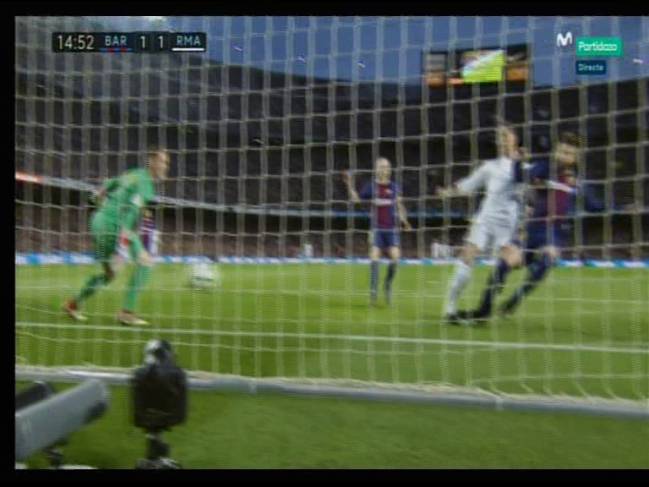 El momento en que Cristiano se torció el tobillo.