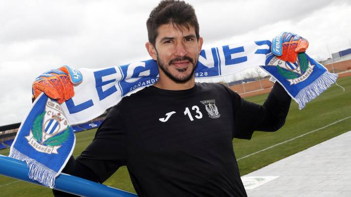 Nereo Champagne volverá hoy de nuevo a la portería.