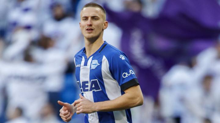 Rodrigo Ely: "Siempre gusta quedar por delante del Athletic"