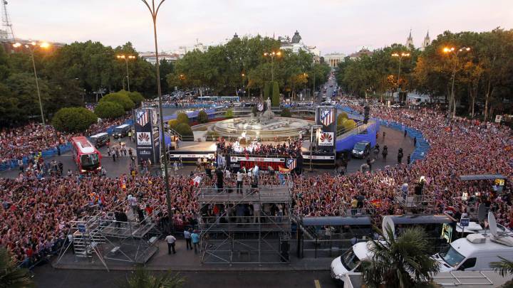 Celebración del Atlético en directo: fiesta en Neptuno