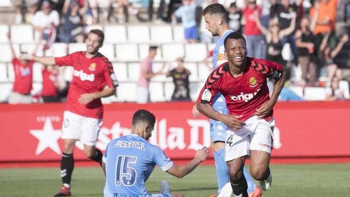 Uche celebra un gol