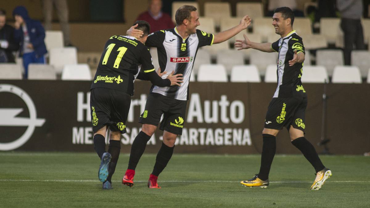 Sigue en directo el Celta B - Cartagena y todos los resultados y goles de la jornada de hoy, domingo 3 de junio, en el playoff de Tercera División para el ascenso a Segunda B