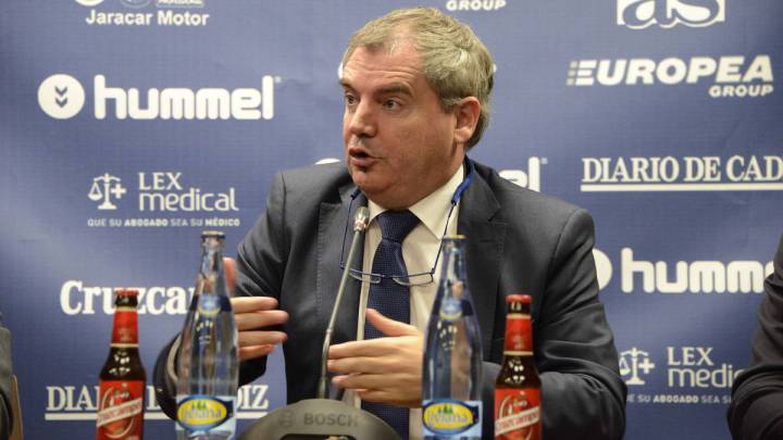 Manuel Vizcaíno, presidente del Cádiz: "Álvaro García y Salvi solo saldrán si pagan la cláusula".