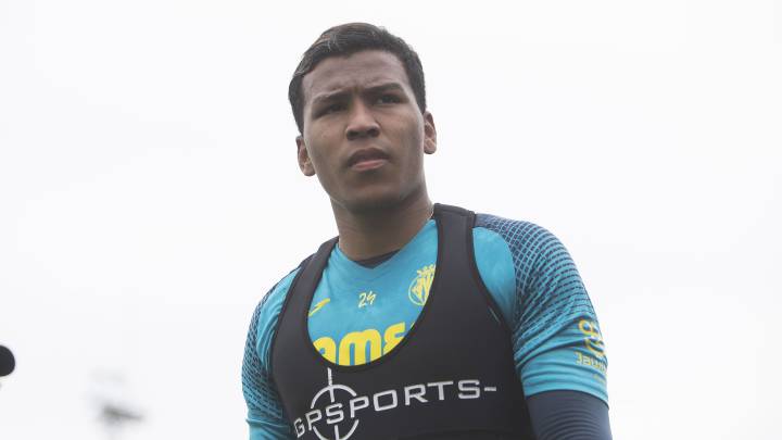 Roger Martínez y Espinoza, tentados por sus exequipos