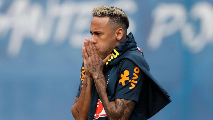 Neymar con Brasil.