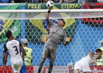 Keylor Navas se lució ante Alisson: así fue su partidazo