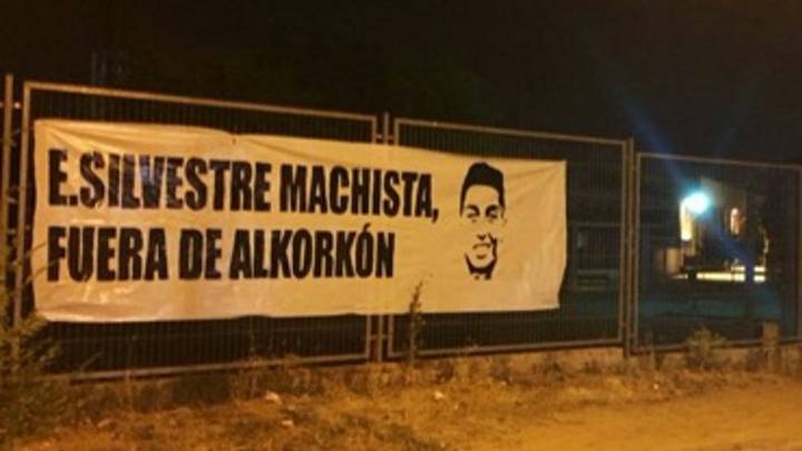 Aparecen en Alcorcón pintadas y pancartas contra Edy Silvestre