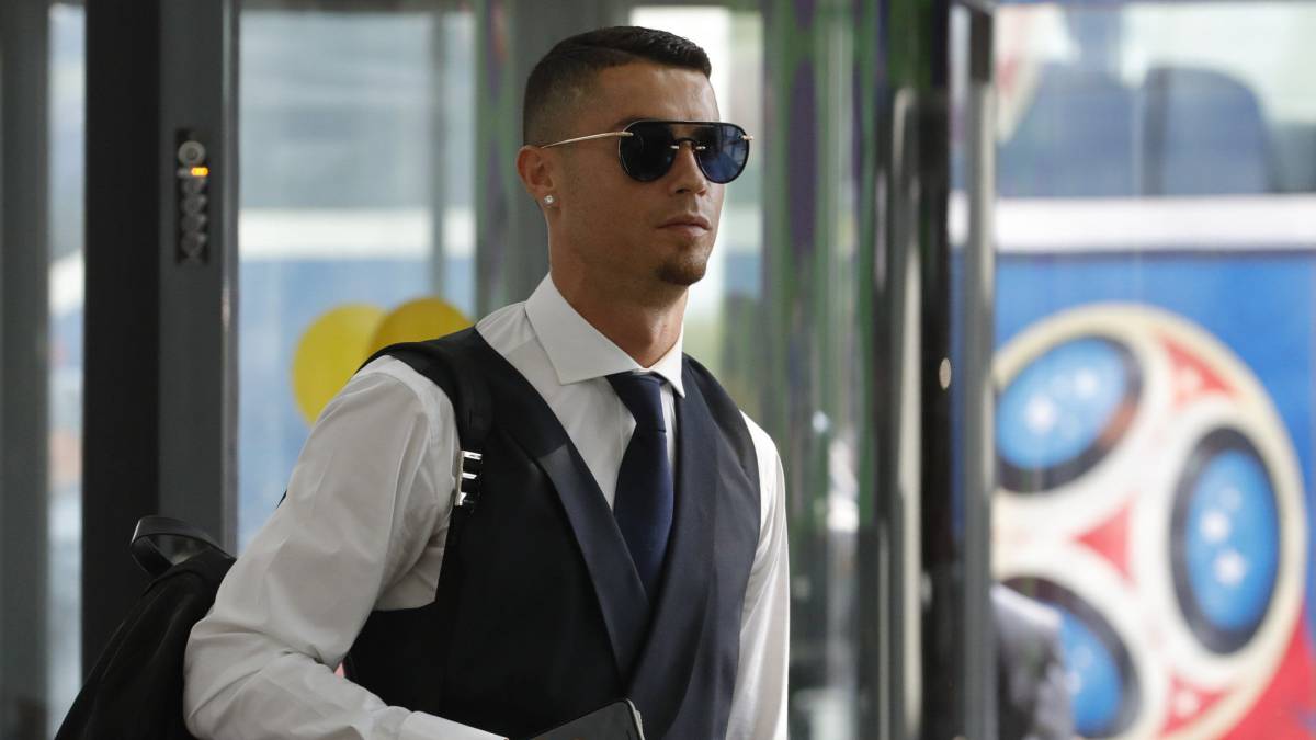 Cristiano Ronaldo abandona Rusia e inicia sus vacaciones