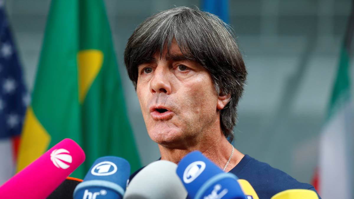 Joachim Löw continuará dirigiendo a Alemania tras eliminación