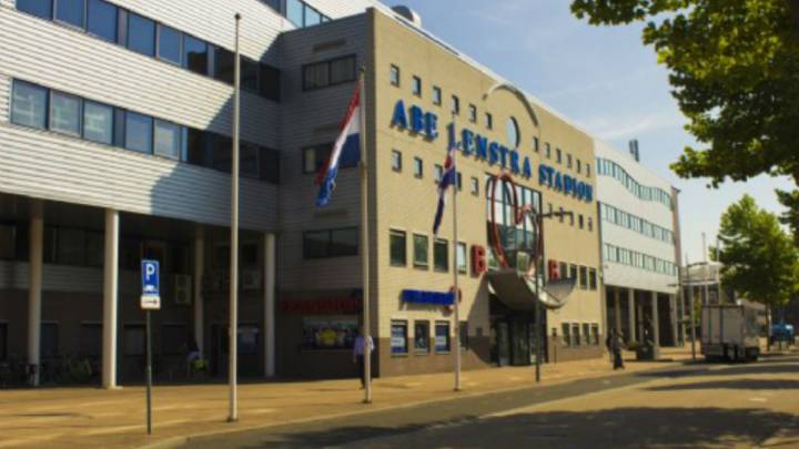 Vacían el estadio del Heerenveen por amenaza de bomba.