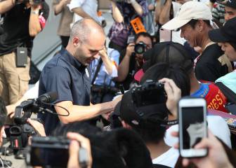 Iniesta llega a Japón para incorporarse al Vissel Kobe