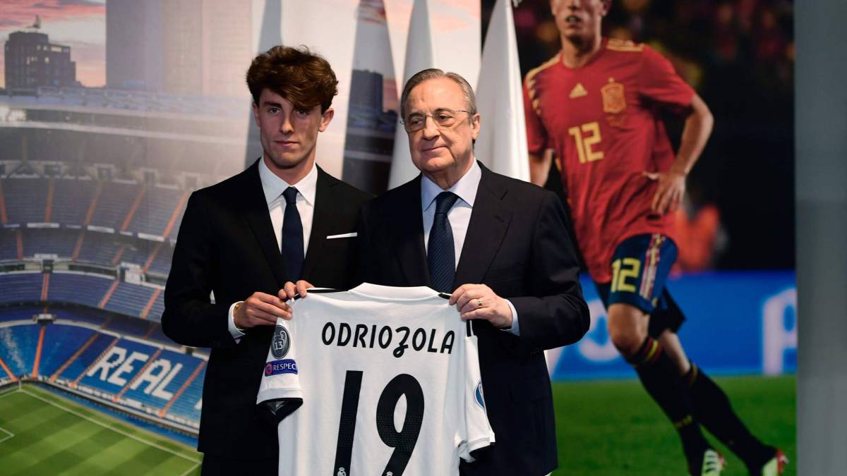 Výsledek obrázku pro alvaro odriozola real madrid tour