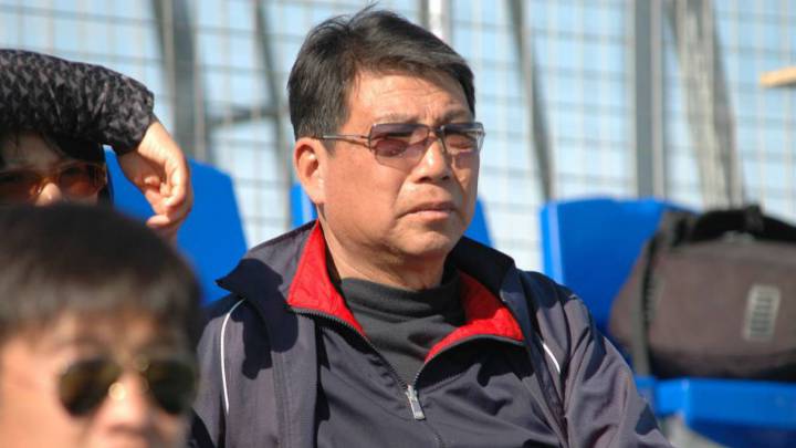 Xu Genbao retira al Lorca de 2ªB; el Yeclano ocupa su plaza
