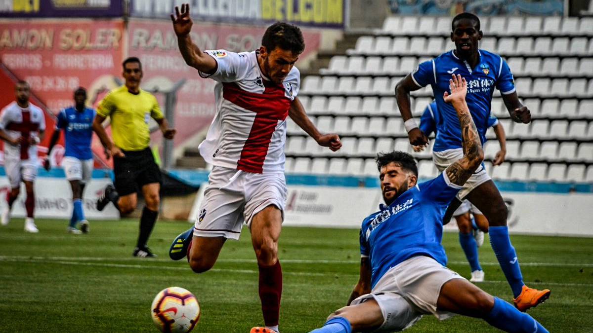 La vieja guardia del Huesca gana al Lleida