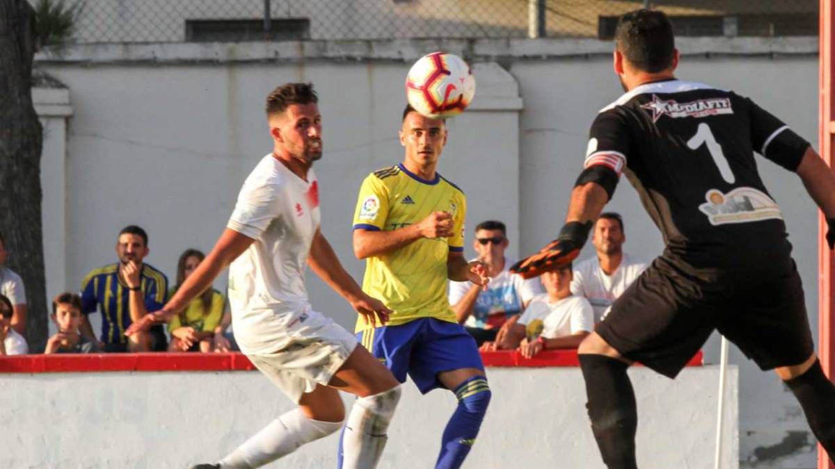 El Cádiz deja otra vez su portería a cero y vence al Chiclana