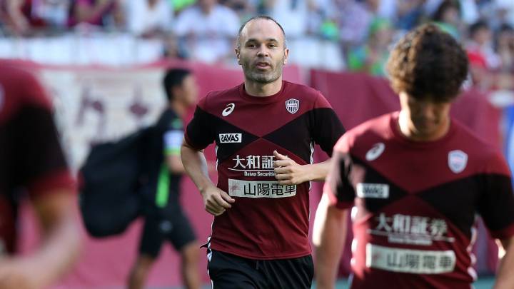 Iniesta ends disappointing Kobe debut on the losing side in Japan