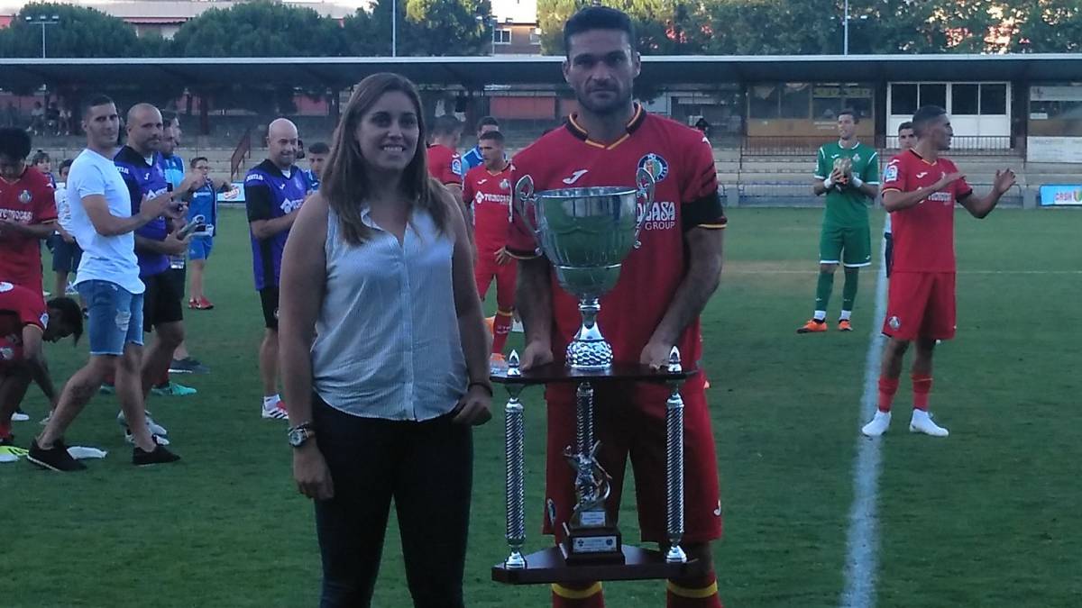El Getafe vence en Talavera con un doblete de Robert Ibáñez