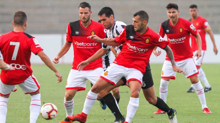 Linense - Mallorca en un amistoso.
