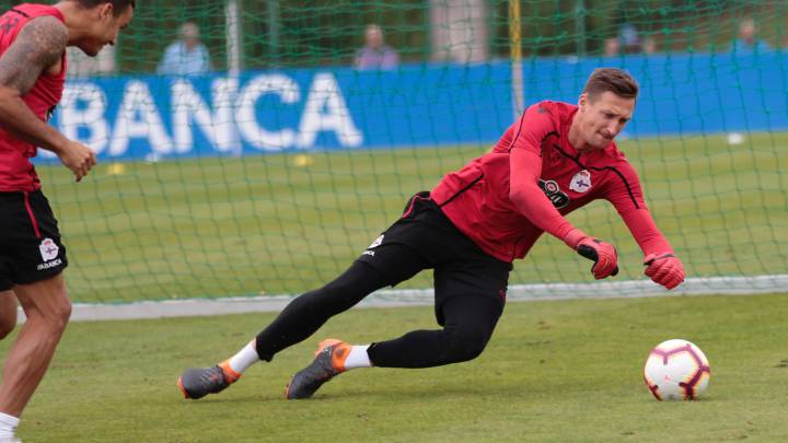 Tras romper con Dimitrievski, el Málaga aprieta por el polaco Tyton