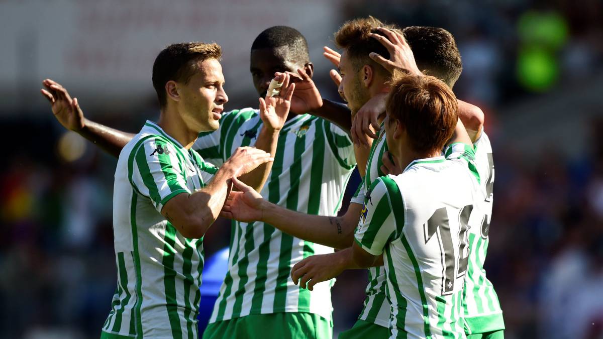 El Betis concluye su minigira británica ganando al Cardiff