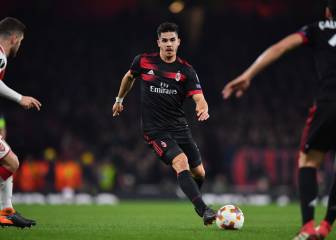 André Silva joins Sevilla on loan from AC Milan