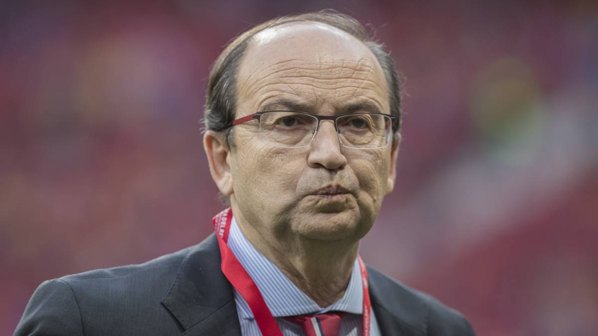 Barcelona y Sevilla estrenarán el VAR en el fútbol español Barcelona y Sevilla estrenarán el VAR en el fútbol español