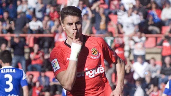 José Naranjo durante un partido en el Nou Estadi.