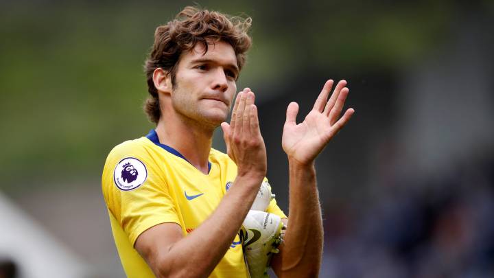 Marcos Alonso, al término del partido de Premier League disputado entre Chelsea y Huddersfield.