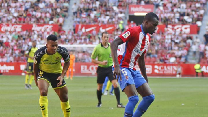 Sigue el partido entre Sporting vs Nástic en vivo y en directo online, partido de la jornada 2 de LaLiga 1|2|3 que se juega hoy, domingo 26 de agosto a las 19:00 horas en El Molinón