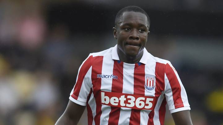 Imbula con el Stoke City.