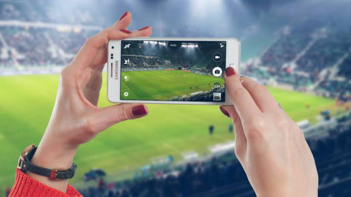 En riesgo las fotos y vídeos de los aficionados en los estadios.