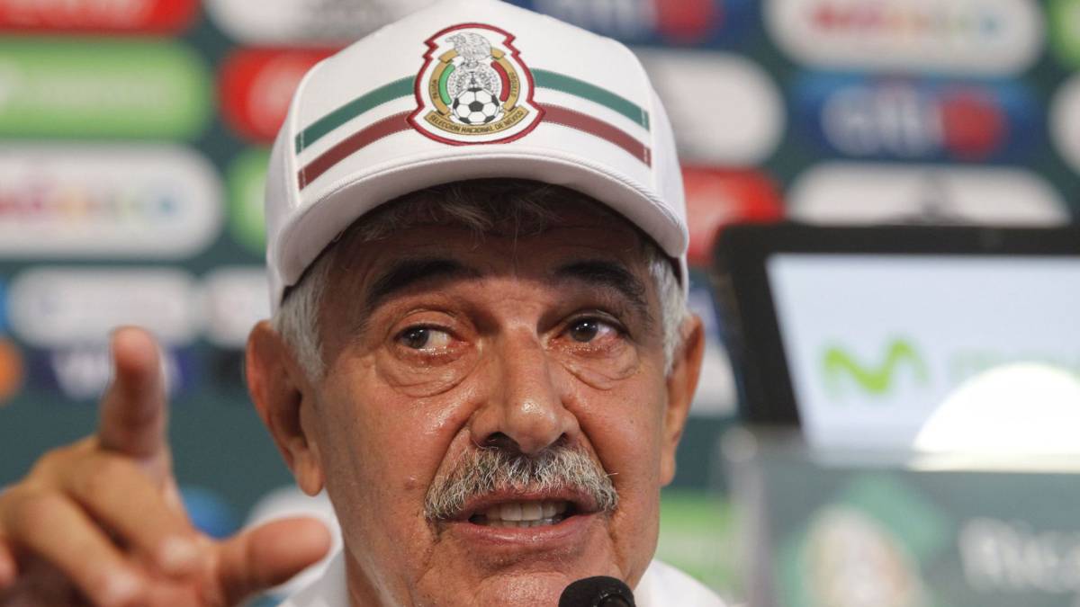 Uruguay pone a prueba a un renovado 'Tri'
