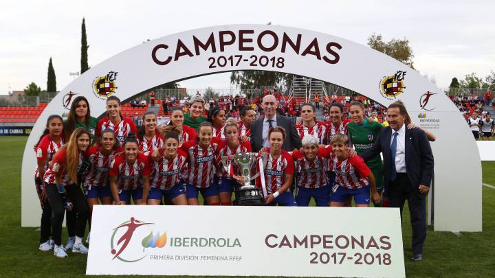 El Atlético defiende el título liguero tras levantar la copa el pasado curso.