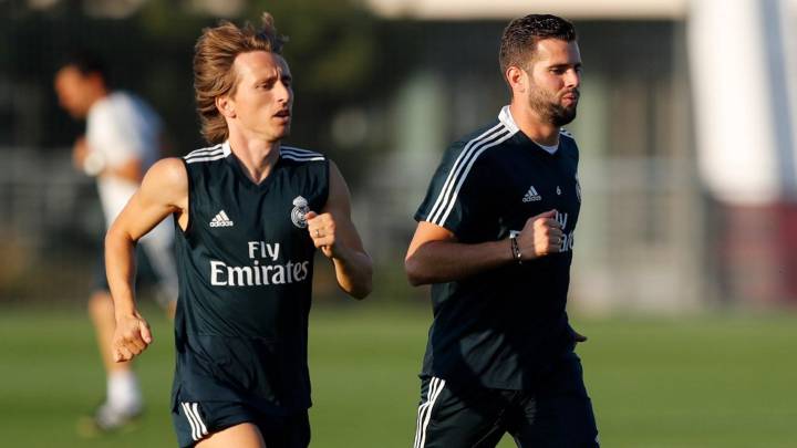 Modric y Nacho en un entrenamiento