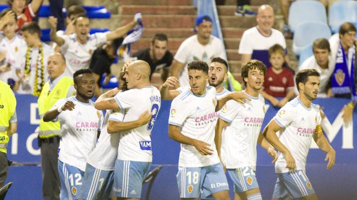 El Zaragoza se llevó ante el Deportivo el duelo estrella entre los "Reyes de Copas" de la Liga 123