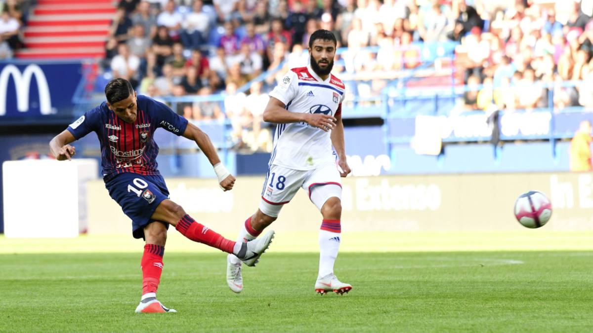 El Lyon evita la derrota ante un Caen que terminó con nueve