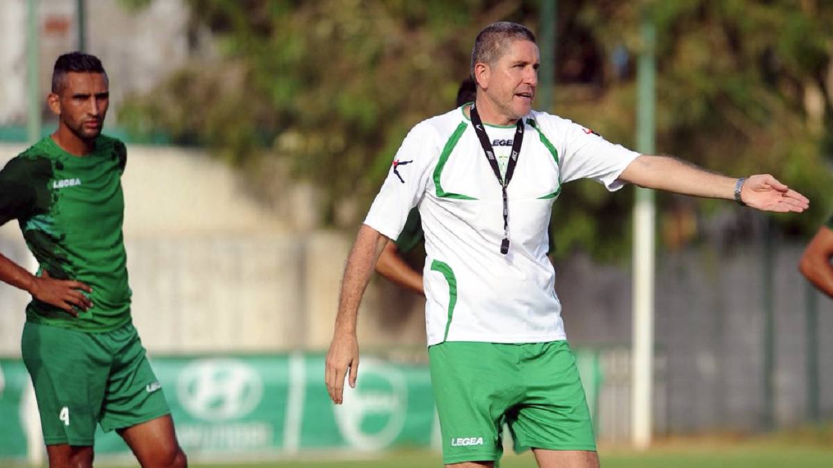 Garrido llega a semifinales de la Copa Confederación con el Raja