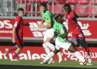 El Almería se aprovecha de un Numancia tocado