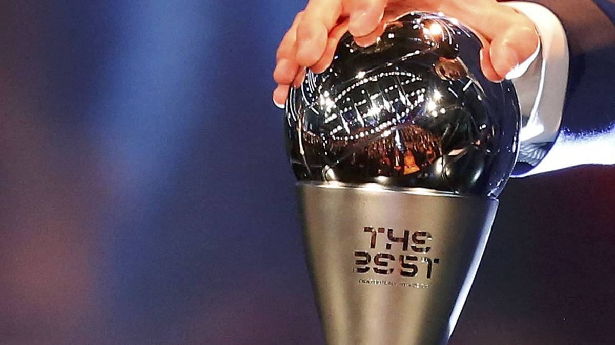 El trofeo del premio FIFA The Best.