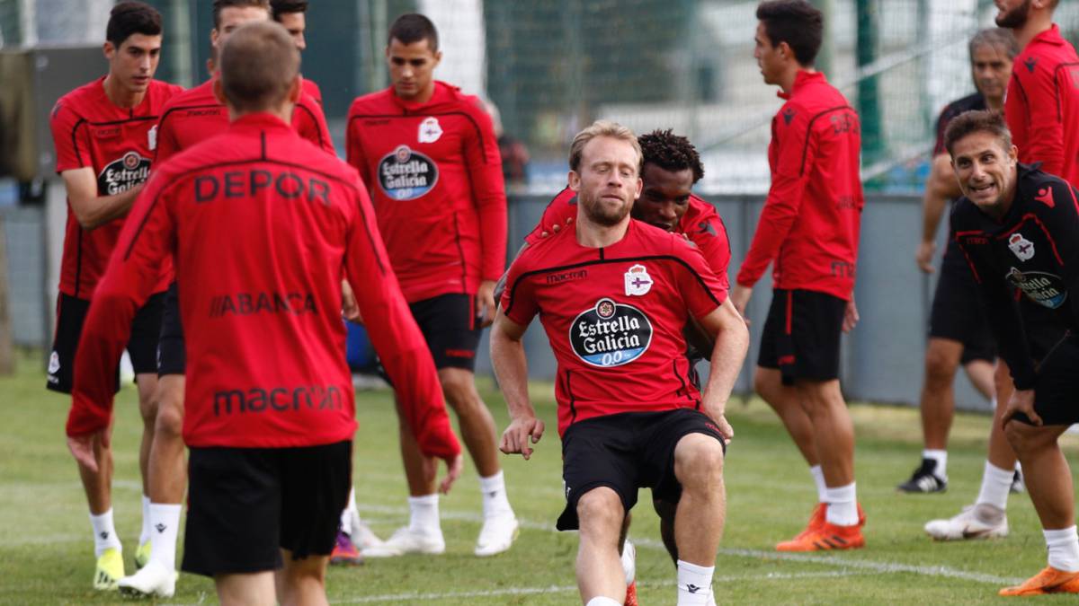 Krohn-Dehli en un entrenamiento con el Deportivo