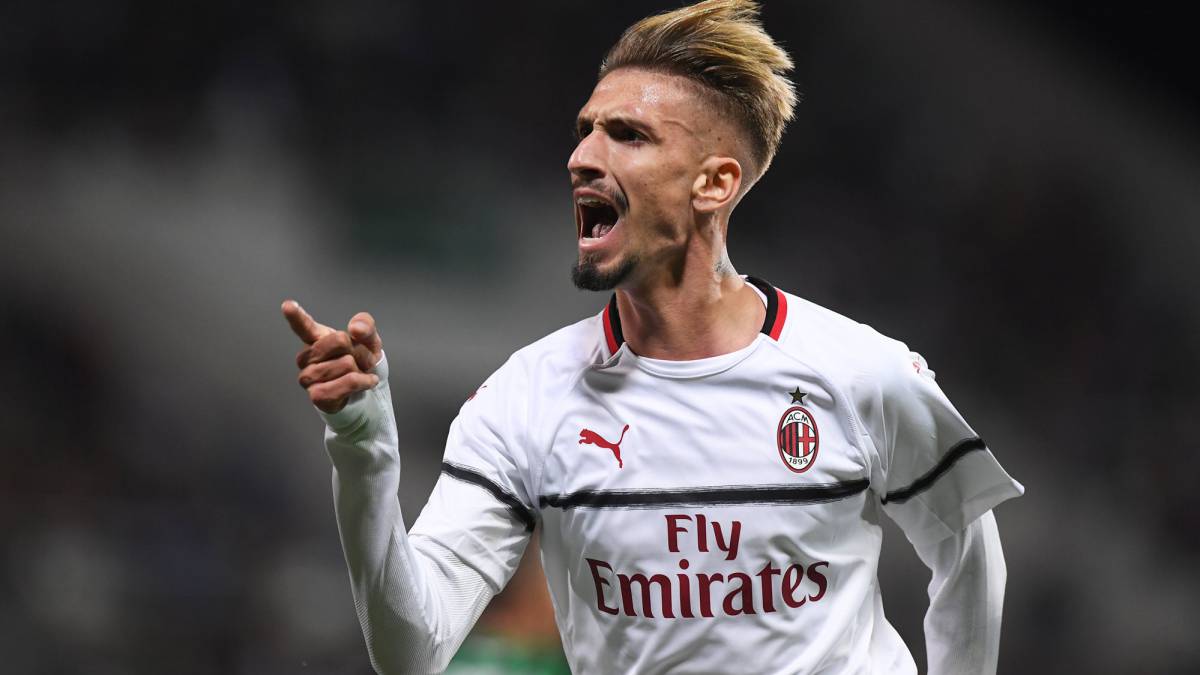 Castillejo celebra su primer gol con la camiseta del Milán en el duelo ante el Sassuolo.