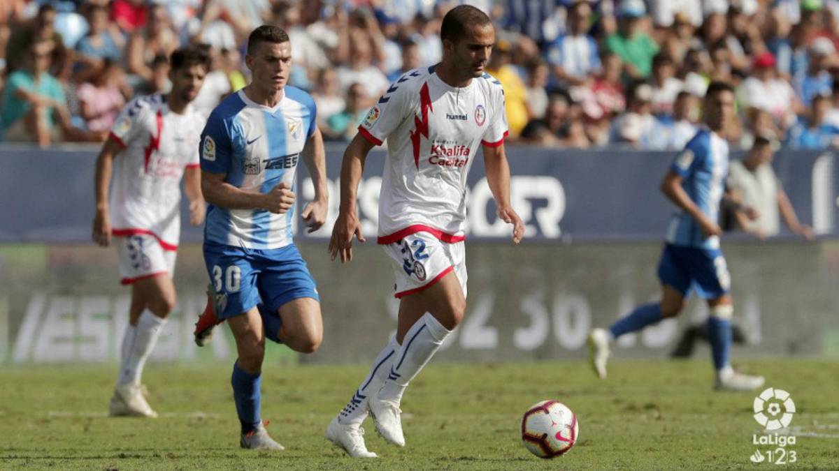 Verza, jugador del Rayo Majadahonda, durante un partido frente al Málaga.