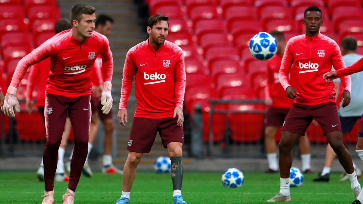 El Barcelona se ejercita en Wembley con Messi al frente