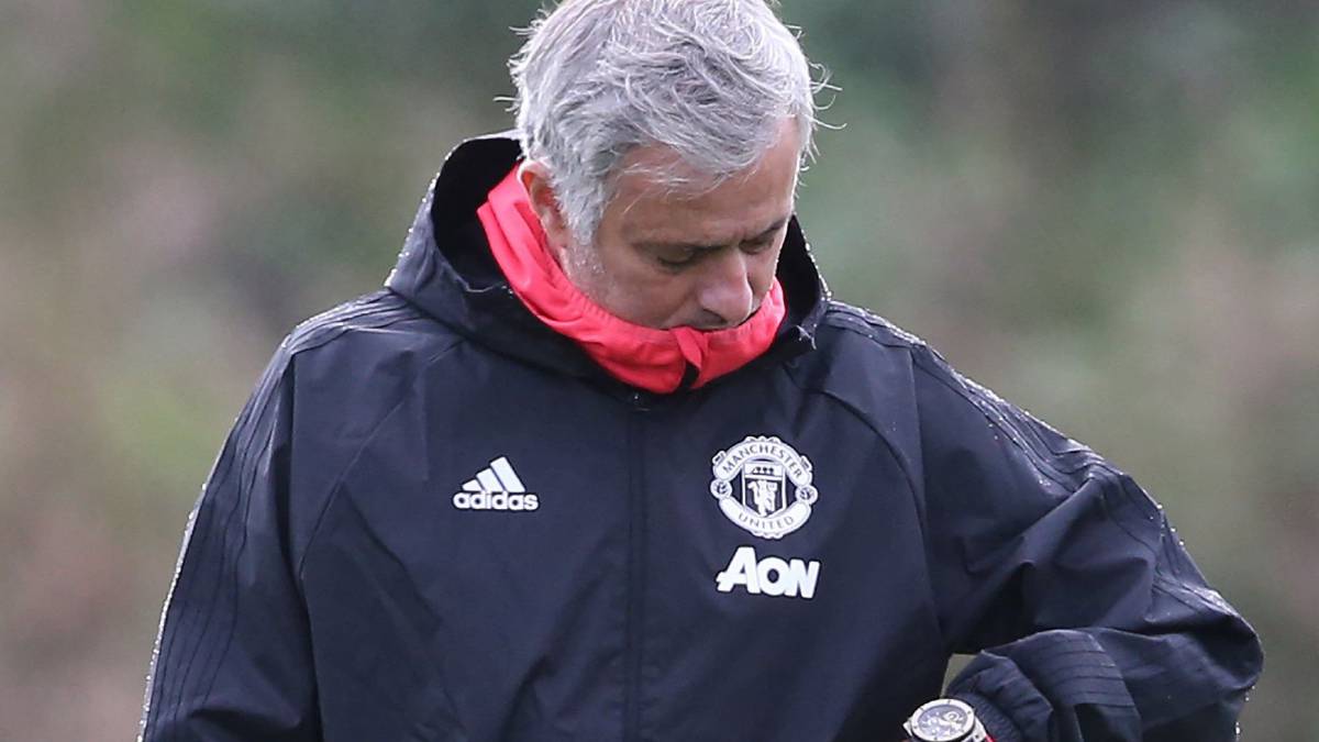 Mourinho, en un entrenamiento con el United.