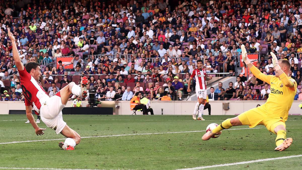 Los problemas defensivos del Barcelona invitan a vender