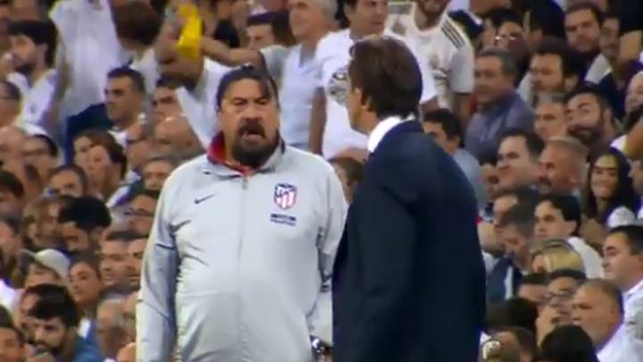 La mirada del Mono Burgos a Lopetegui.