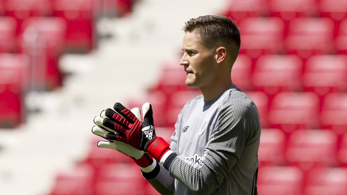 Remiro no ha renunciado a renovar por el Athletic