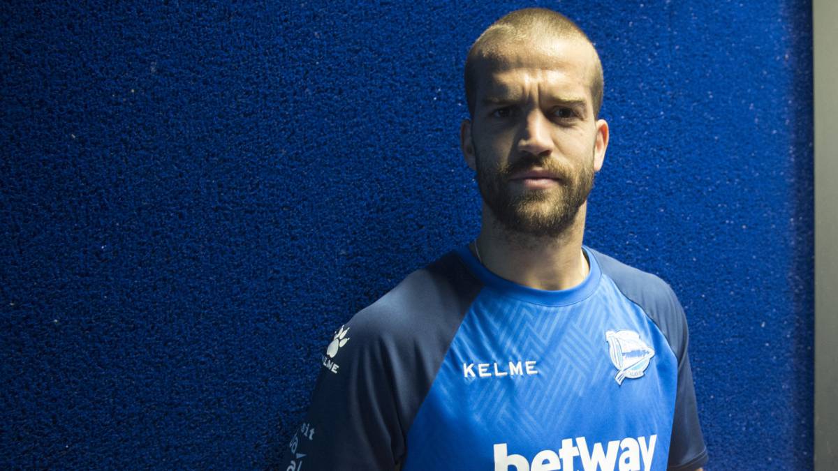 Laguardia: "Ramos es un referente para todos los que somos defensas"