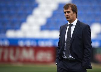 Lopetegui's Real Madrid job on the line in El Clásico