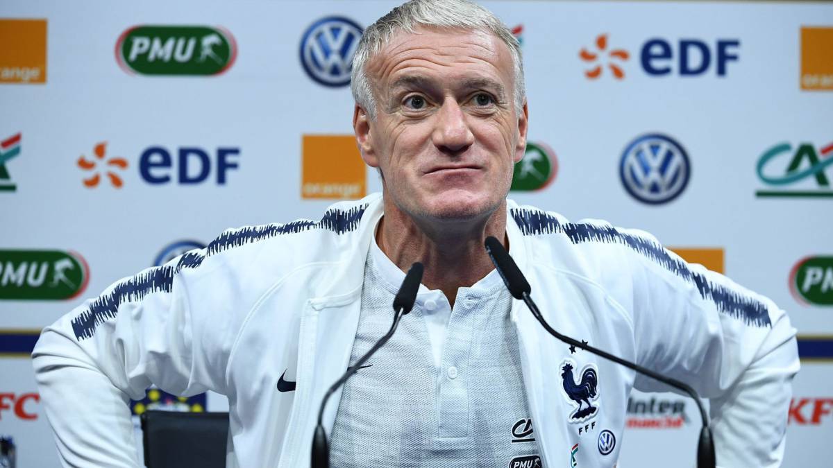 Deschamps durante una conferencia de prensa.